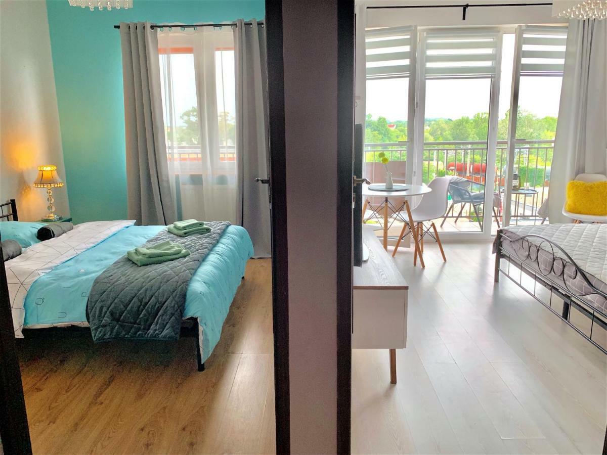 2-Room Apartment Nowy Dwór Mazowiecki Exteriör bild
